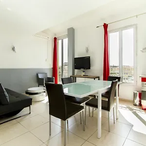 Apartment Florella Republique